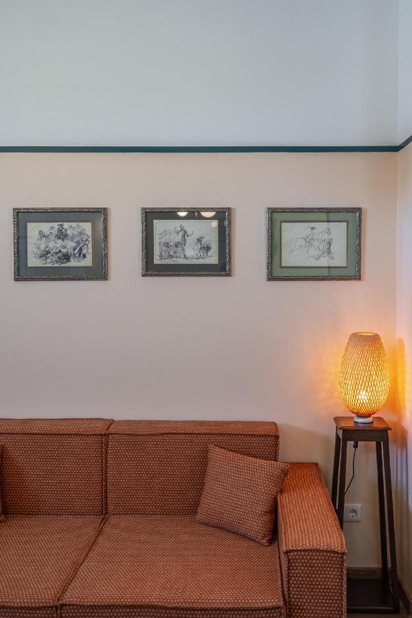 Cozy Baity Tbilisi Apartment Exterior photo